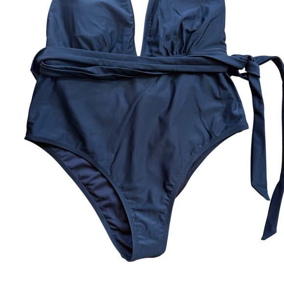 NWT Cupshe Black Swimsuit One Piece Plunge Backless Self Tie Racerback Large - Picture 3 of 11